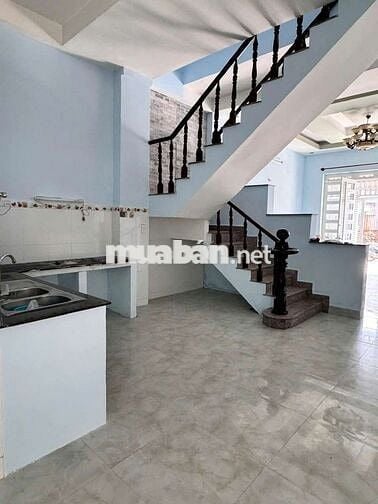 Cho thuê nhà 2 tầng đ hiệp Bình 10tr/tháng