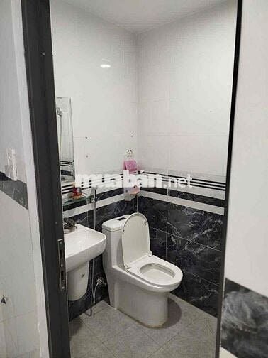 cho Thue nha nguyên căn 1t1l 2 p ngủ nhà mới vào ở ngay
