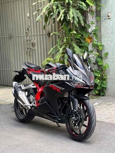 xe cbr250rr