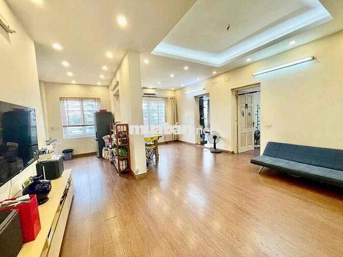 Bán chung cư Xuân La, Tây Hồ. Dt 68m2, giá 4.39 tỷ