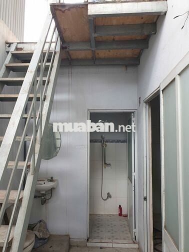 Cho thuê nhà kho 6x25 ngay chợ đầu mối Hóc Môn,cạnh Quốc Lộ 22