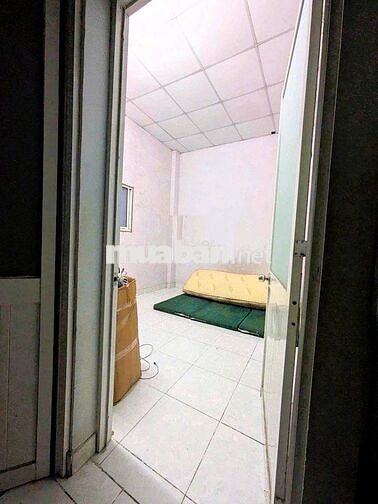 Cho thuê nhà 1 trệt 1 lầu 2pn hẻm xe hơi đường 8 p.Linh Xuân