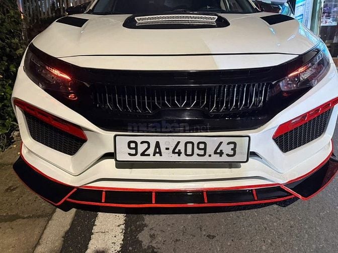 CIVIC 1.5L VTEC cuối 2017 đăng kí 2018