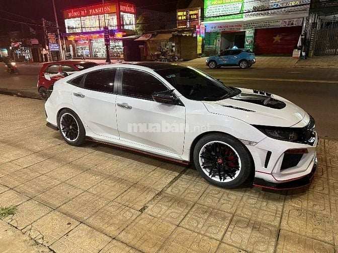 CIVIC 1.5L VTEC cuối 2017 đăng kí 2018
