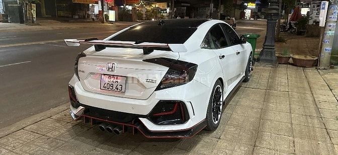 CIVIC 1.5L VTEC cuối 2017 đăng kí 2018