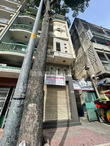 Bán nhà góc 2 Mặt Tiền 142 Nguyễn Tri Phương, Phường 9, Quận 5.