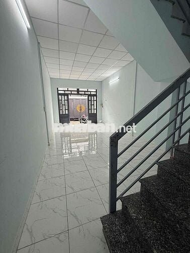nhà 1 trệt 1 lầu 2 phòng ngủ 2wc, phòng khách dài 7m hẻm 5m