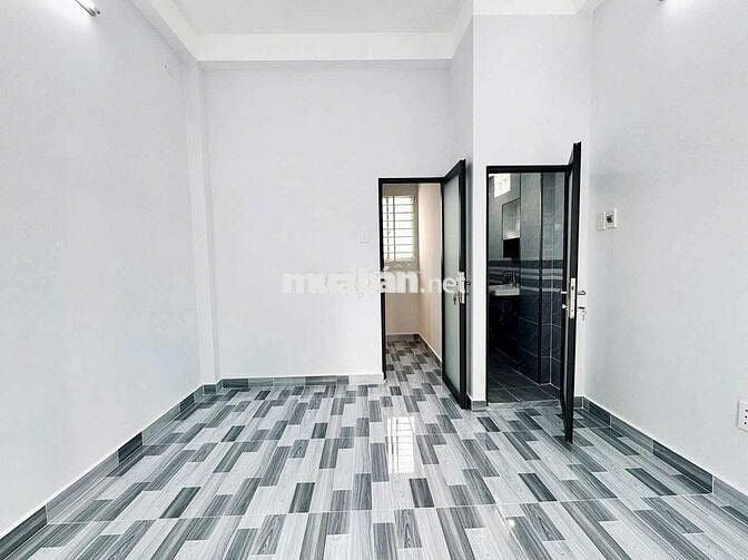 Mặt tiền 152 Lạc long quân p3 Q11