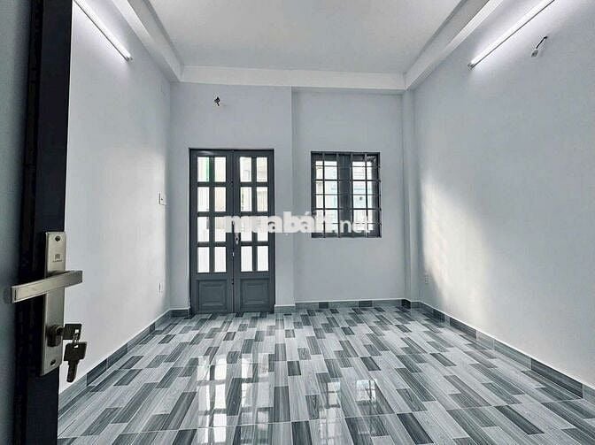 Mặt tiền 152 Lạc long quân p3 Q11