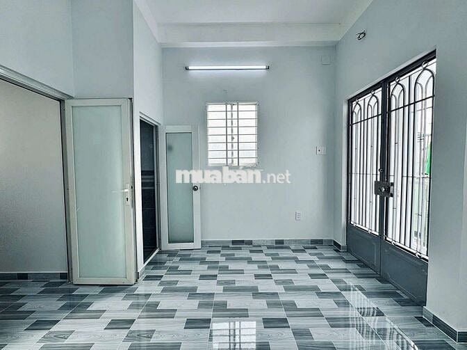 Mặt tiền 152 Lạc long quân p3 Q11