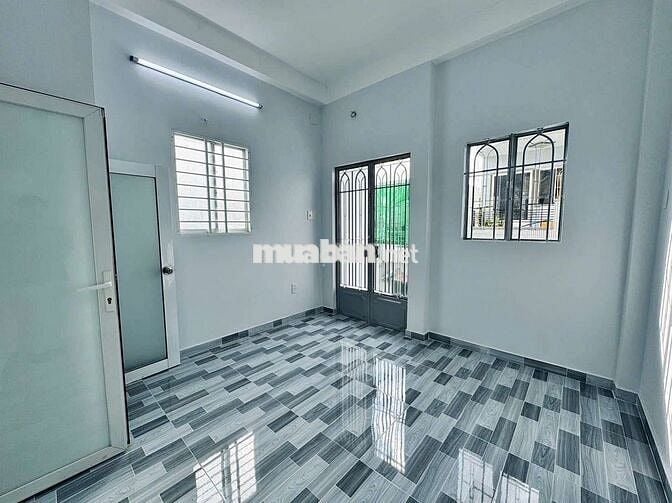 Mặt tiền 152 Lạc long quân p3 Q11