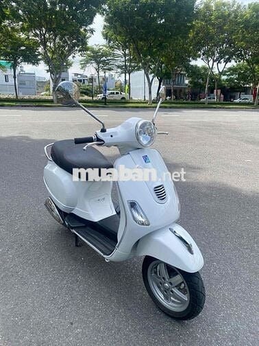 Chính chủ cần bán xe Vespa 3vie máy rin êm chạy ng