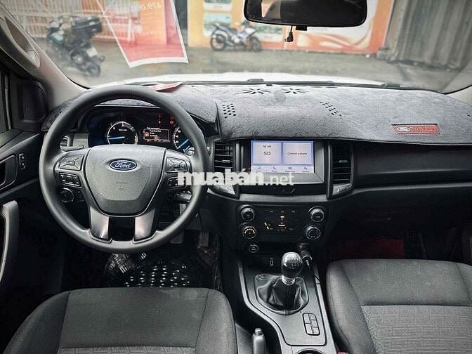 Ford Ranger XLS số sàn 2021 đi ít
