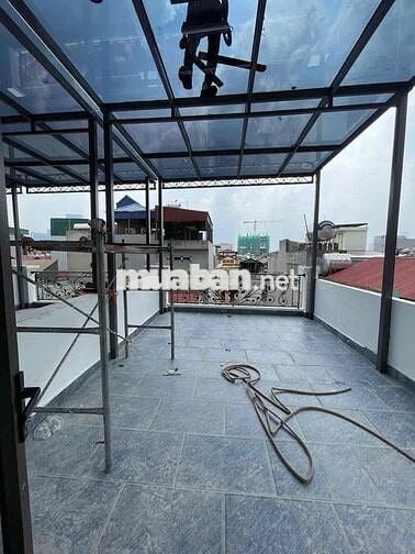 Bán nhà ngõ Cầu Giấy 31m 6 tầng thang máy cách ô tô tránh 10m