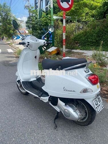 Chính chủ cần bán xe Vespa 3vie máy rin êm chạy ng