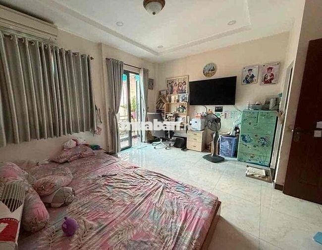 NHÀ HẺM XE HƠI NGỦ TRONG NHÀ – GẦN GA T3 SÂN BAY – CHÍNH CHỦ XÂY Ở