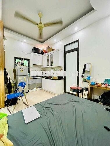 Bán nhà ngõ 68 Cầu Giấy 50m 5 tầng 2 thoáng giá 8.25 tỷ cực tốt