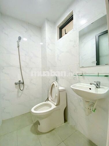 Duplex - view kính, ngay ĐH Văn Hiến. Full nội thất, có bảo vệ an ninh