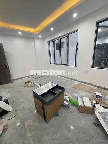 Bán nhà ngõ Dương Quảng Hàm 48m - 6 tầng - thang máy - 9.5 tỷ