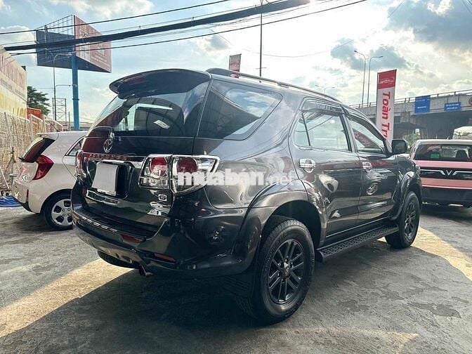 Toyota Fortuner 2013 số sàn máy dầu
