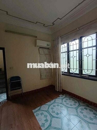 Bán nhà ngõ 79 Cầu Giấy 31m 3 tầng lô góc ô tô vào nhà giá 7.5 tỷ