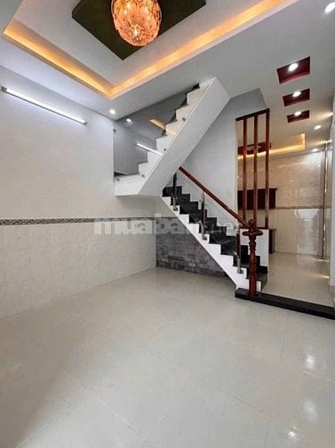 Người thân cần bán nhà DT 47m2 giá 3tỷ150tr ở Điện Biên Phủ, P15, BT