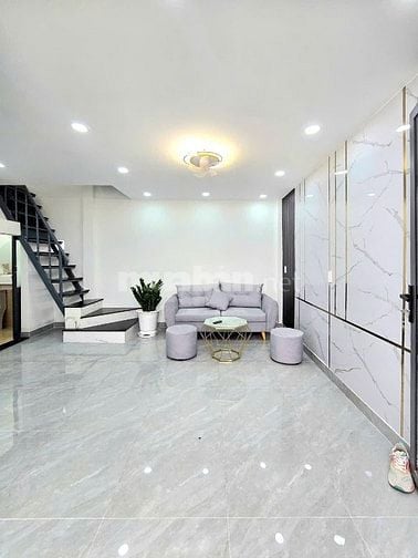 Nhà mới đẹp vào ở liền 1 lầu, cách hẻm xe hơi 10m