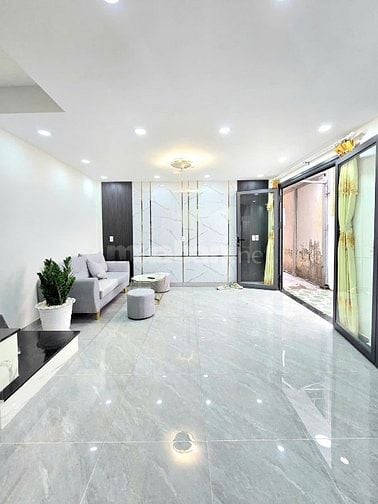 Nhà mới đẹp vào ở liền 1 lầu, cách hẻm xe hơi 10m