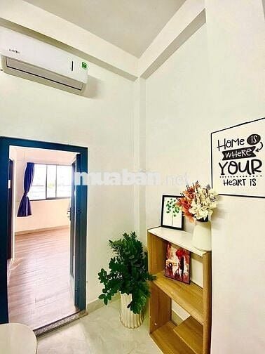Cho thuê Studio tách bếp cửa sổ rộng, Full nội thất Tại Quang trung.