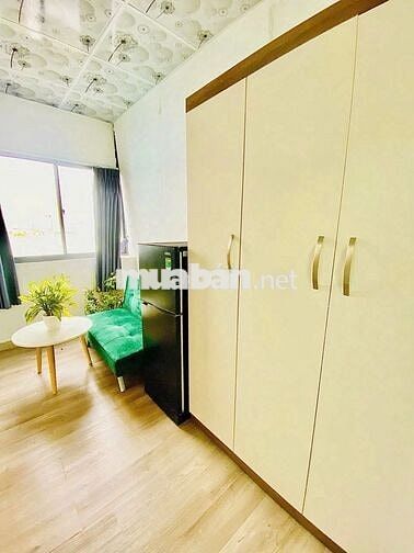 Cho thuê Studio tách bếp cửa sổ rộng, Full nội thất Tại Quang trung.