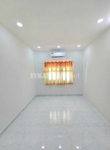 Nhà mới đẹp vào ở liền 1 lầu, cách hẻm xe hơi 10m