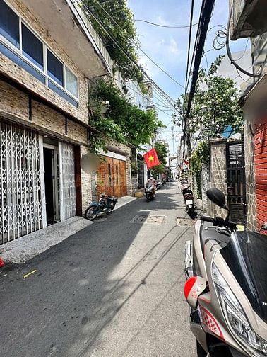Xe Hơi Trong Nhà Ng Bá Tòng,Ngang 5m,4Tầng,Thông Ra Lý T Kiệt,Gần BV