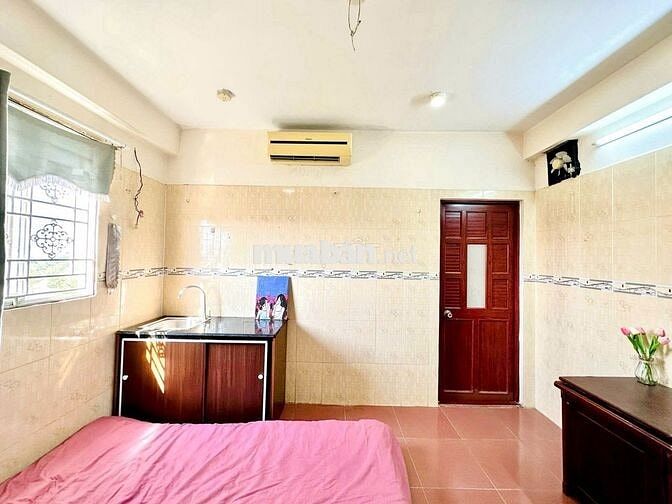 CĂN HỘ MỚI TINH SIÊU THOÁNG GẦN NGÃ TƯ GA
