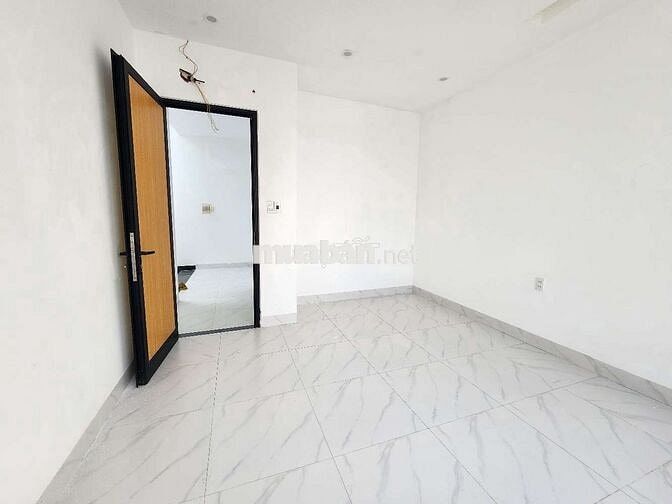 Nhà 3 tầng sát mt Điện Biên Phủ đẹp hiện đại