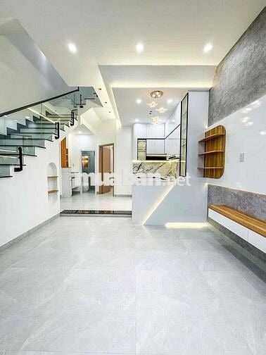 bán nhà hem 304 TẦM VU 3 phòng ngủ