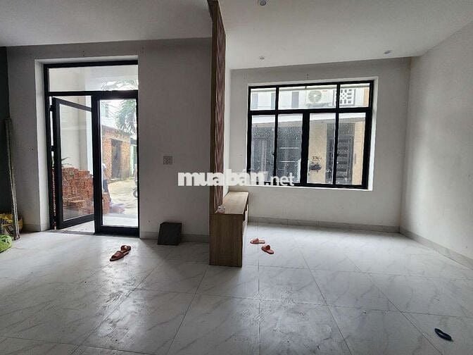 Nhà 3 tầng sát mt Điện Biên Phủ đẹp hiện đại