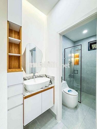 bán nhà hem 304 TẦM VU 3 phòng ngủ