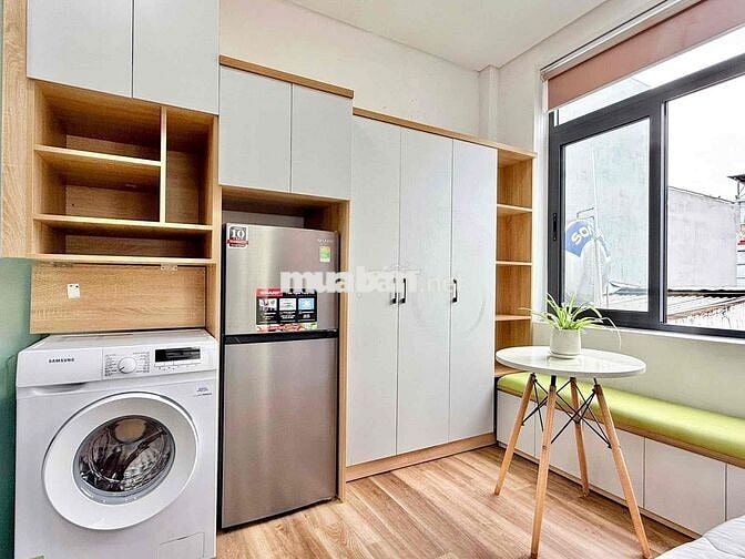 Căn Hộ Ban Công Máy Giặt Riêng Phú Nhuận Gần Phan Xích Long Trường Sa