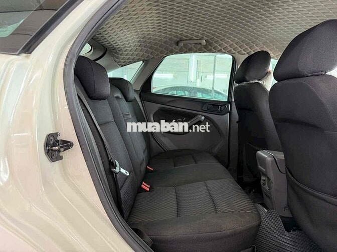 Ford Focus 2012 1.8 AT - 90000 km