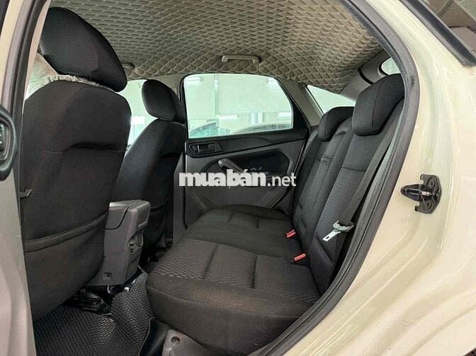 Ford Focus 2012 1.8 AT - 90000 km