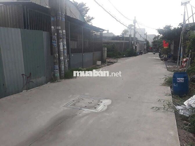 Hơn 900 m2 (Có 200 Thổ Cư) Làm Kho Xưởng, Gần Chợ Gà Giáp Ranh Q12