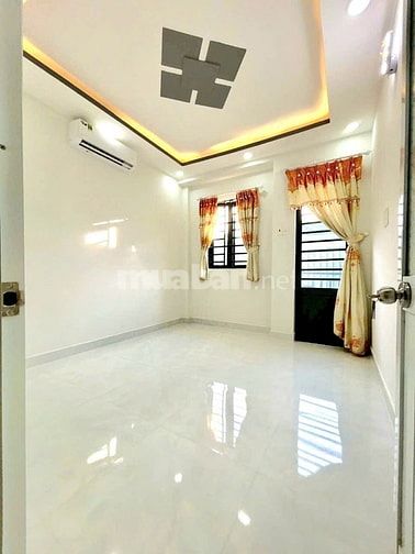 NHÀ ĐẸP - 1 LẦU,, MỚI HOÀN THIỆN - XE HƠI  CHẠY TỚI SÁT NHÀ