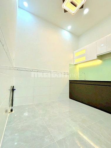 NHÀ ĐẸP - 1 LẦU,, MỚI HOÀN THIỆN - XE HƠI  CHẠY TỚI SÁT NHÀ