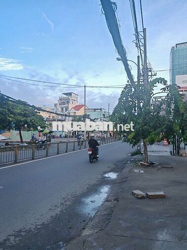 Mình cho thuê lại mặt bằng khu ăn uống cmt8