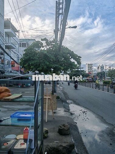 Mình cho thuê lại mặt bằng khu ăn uống cmt8