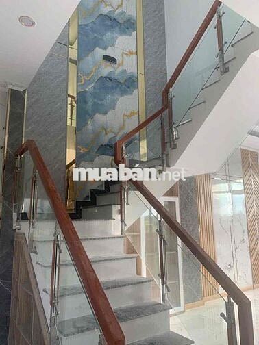 Bán Nhà Phố 168m2 ở Khu Công Nghiệp Cầu Tràm. Gần Chợ Bình Chánh.