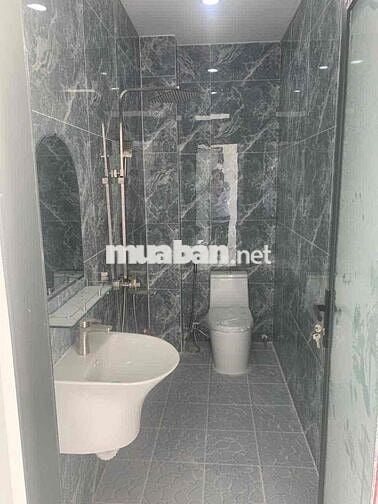 Bán Nhà Phố 168m2 ở Khu Công Nghiệp Cầu Tràm. Gần Chợ Bình Chánh.