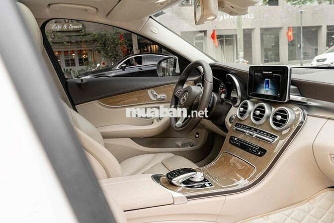 C250 Exclusive - 2016 màu trắng / nt kem siêu đẹp