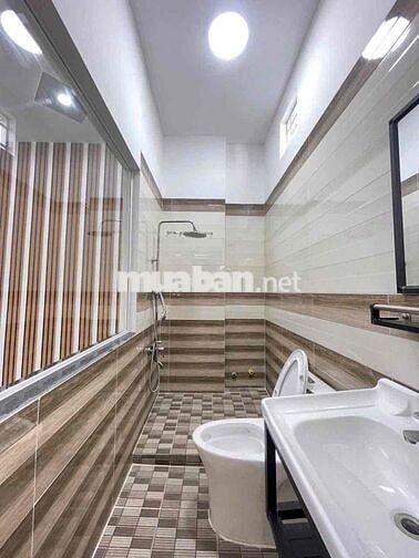 BÁN NHÀ 1 TRỆT 2 LẦU KDC NAM LONG (8C) CẦN THƠ - 5.5 TỶ