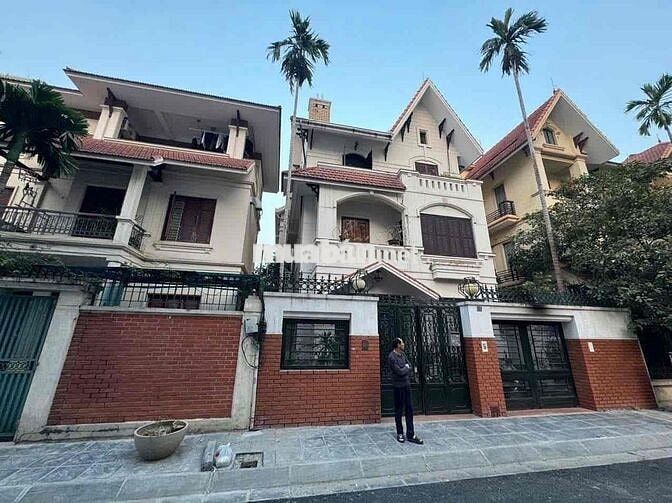 BIỆT THỰ VIP KĐT ĐỊNH CÔNG 150M2 x 4TẦNG MẶT TIỀN 10M - GIÁ 48.8TỶ